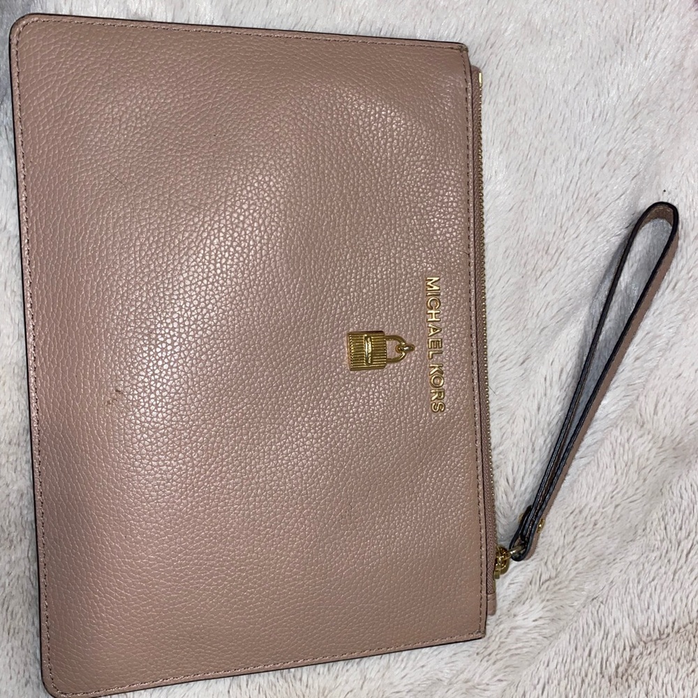 MK wristlet